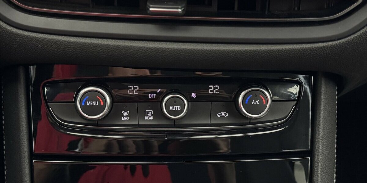 Opel Grandland 1.2 Turbo GS Line CarPlay Cam 31.010 km 16.230 &euro; Lich 35423