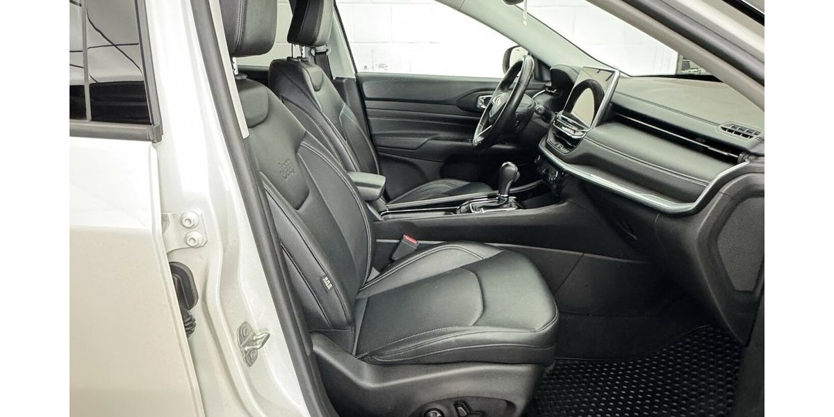 Jeep Compass S Plug-IN Hybrid 4WD 1.Hand Anhängerkplg 61.880 km 25.320 &euro; Lich 35423