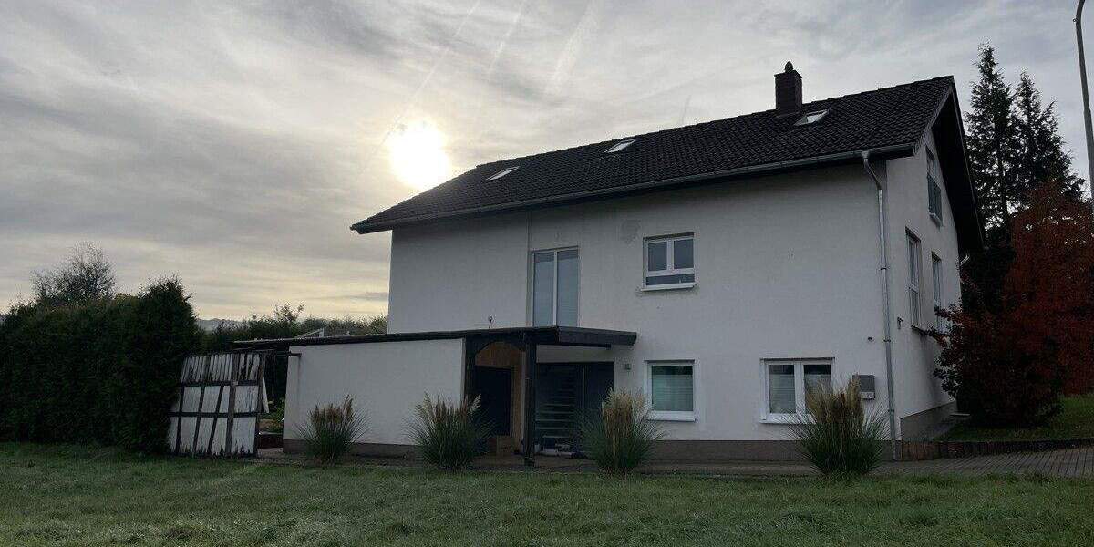 Einfamilienhaus Ehringshausen / Kölschhausen Kölschhausen - 9 Zimmer, 238 m&sup2;, 490.000&euro; | Angebot:25728156