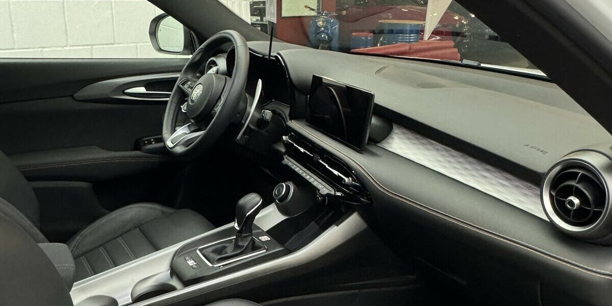 Alfa Romeo Tonale 1.5 VGT Veloce 48 V Hybrid LED 360° CAM 18.130 km 26.890 &euro; Lich 35423