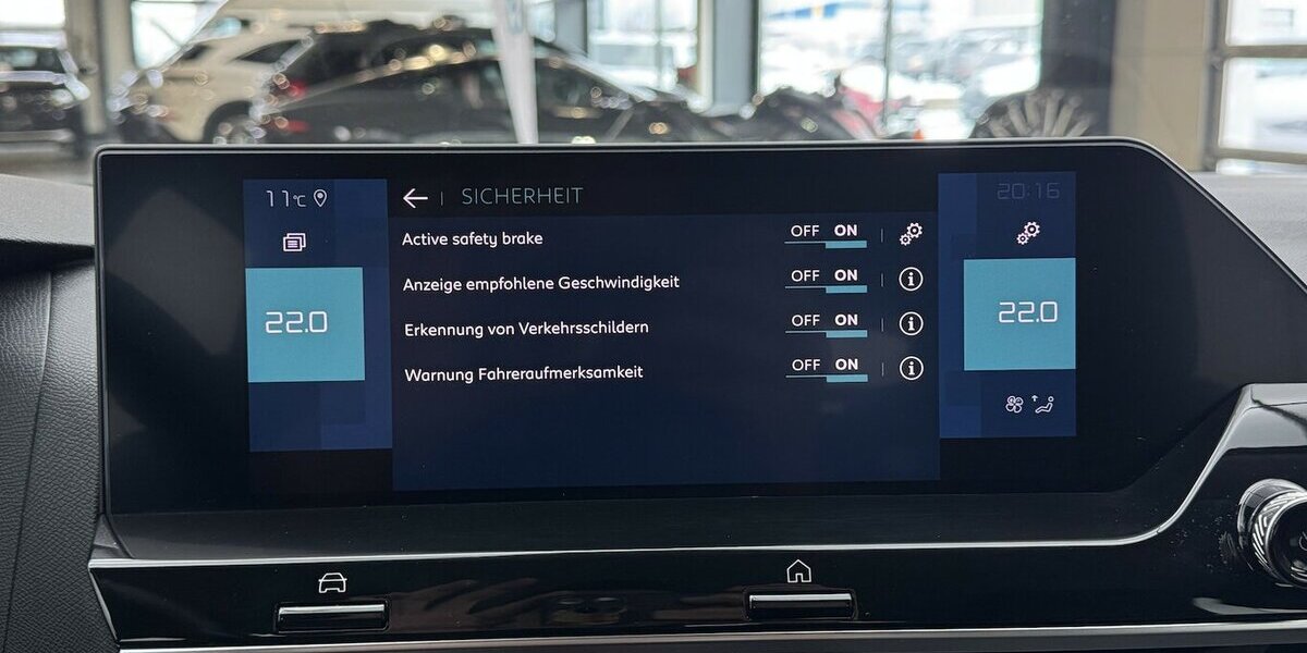 Citroen C4 e- 136 Feel 50KWh SHZ Batteriezertifikat 39.100 km 15.220 &euro; Lich 35423