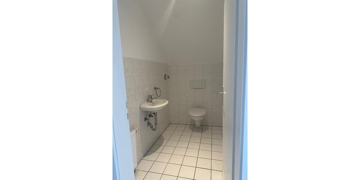 Etagenwohnung Leun - 3.5 Zimmer, 145 m&sup2;, 850&euro; | Angebot:24784324