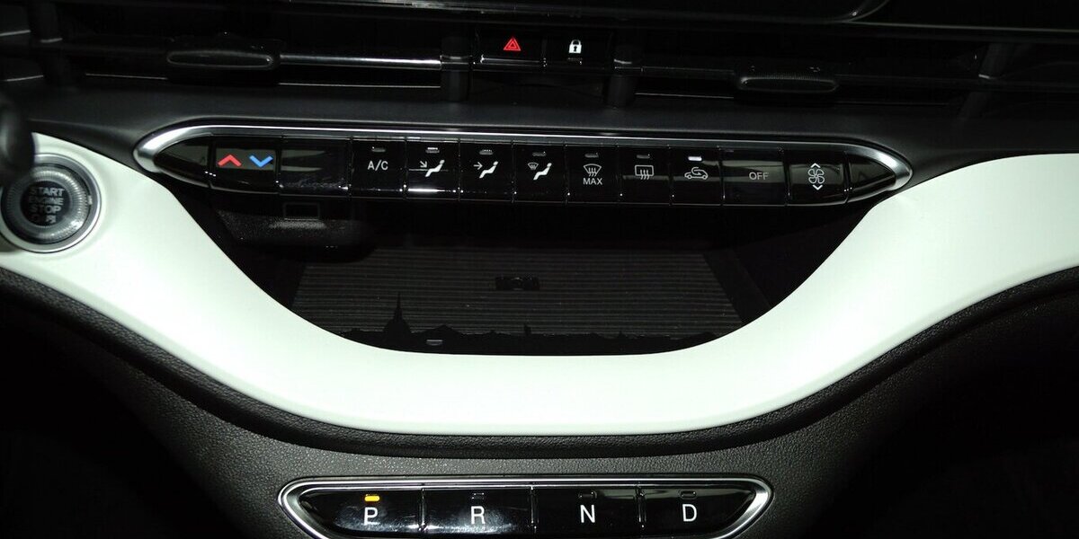 Fiat 500e Action Carplay Android Sitzheizung 38.100 km 12.680 &euro; Lich 35423