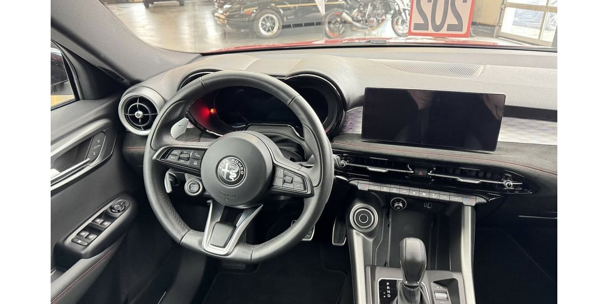Alfa Romeo Tonale 1.5 VGT Veloce 48 V Hybrid LED 7.900 km 25.890 &euro; Lich 35423