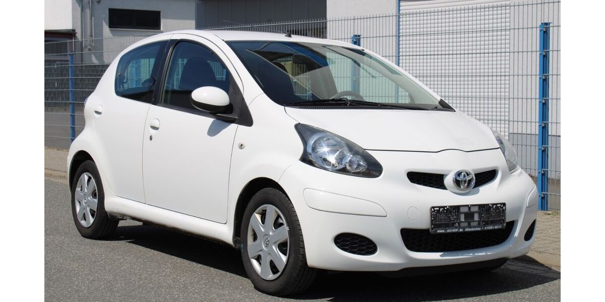 Toyota Aygo (X) 125.000 km 2.999 &euro; Lollar 35457