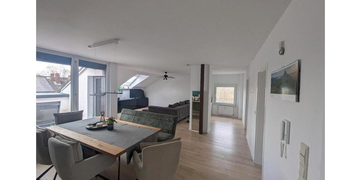 Dachgeschoßwohnung Friedberg (Hessen) - 3 Zimmer, 91 m&sup2;, 299.999&euro; | Angebot:27143211