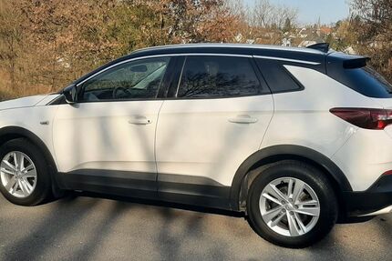 Opel Grandland (X) 153.000 km 13.300 &euro; Gießen-Wieseck 35396