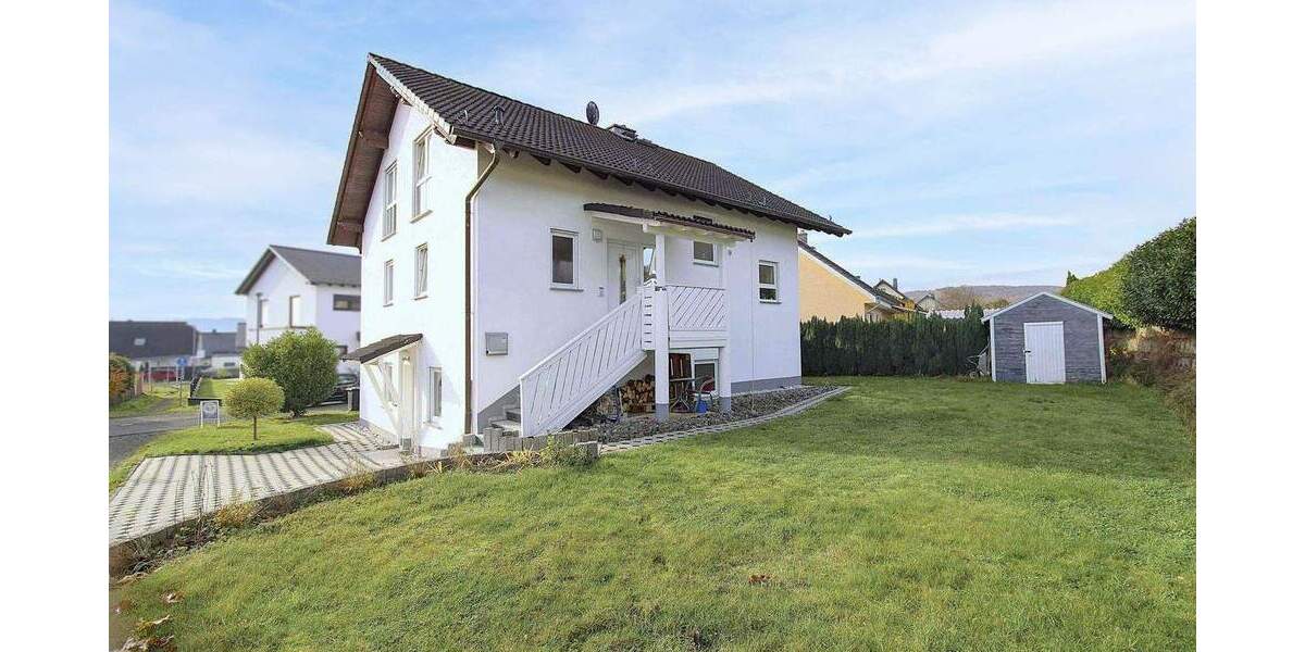 Einfamilienhaus Sinn Fleisbach - 9 Zimmer, 449.000&euro; | Angebot:25681477