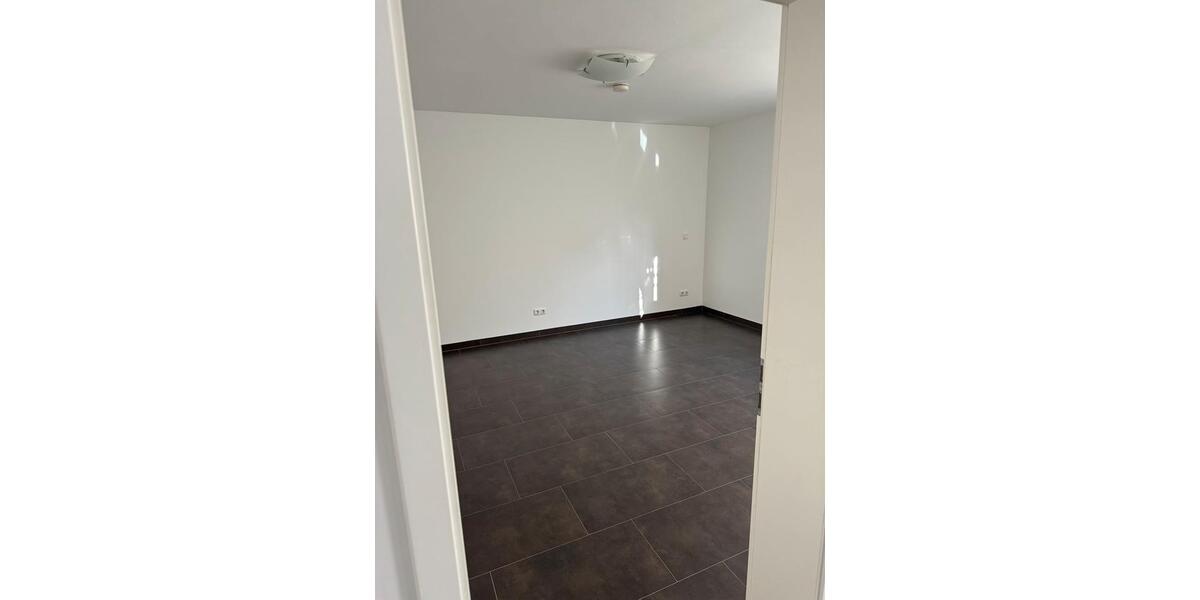 Etagenwohnung Gießen Wieseck - 2 Zimmer, 55 m&sup2;, 900&euro; | Angebot:26036558