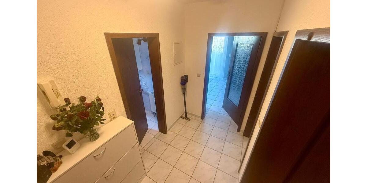 Dachgeschoßwohnung Pohlheim - 2 Zimmer, 62 m&sup2;, 700&euro; | Angebot:25171317