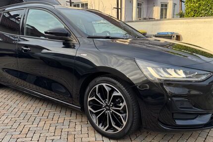 Ford Focus 45.900 km 19.990 &euro; Münzenberg 35516