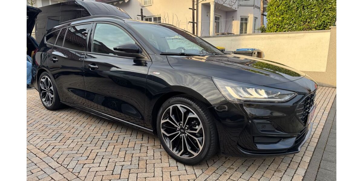 Ford Focus 45.900 km 19.990 &euro; Münzenberg 35516