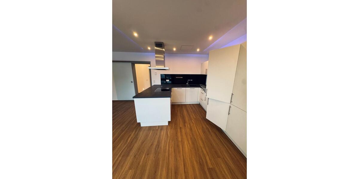 Etagenwohnung Gladenbach - 2 Zimmer, 81 m&sup2;, 820&euro; | Angebot:26664719
