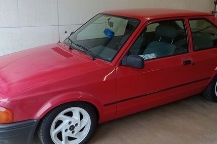 Ford Escort 93.000 km 6.690 &euro; Greifenstein / Hessen 35753