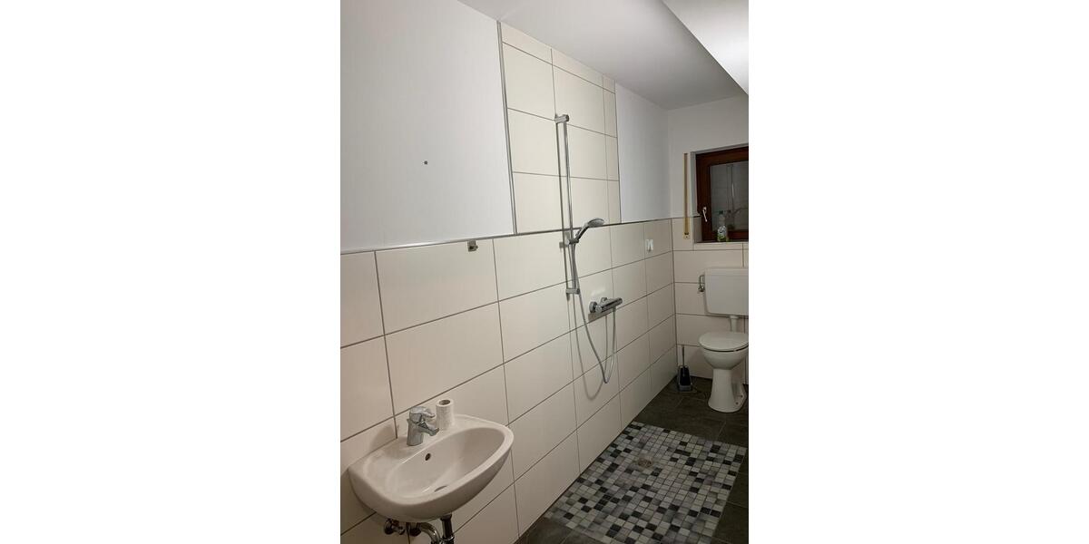 Etagenwohnung Laubach - 2 Zimmer, 60 m&sup2;, 700&euro; | Angebot:25393326