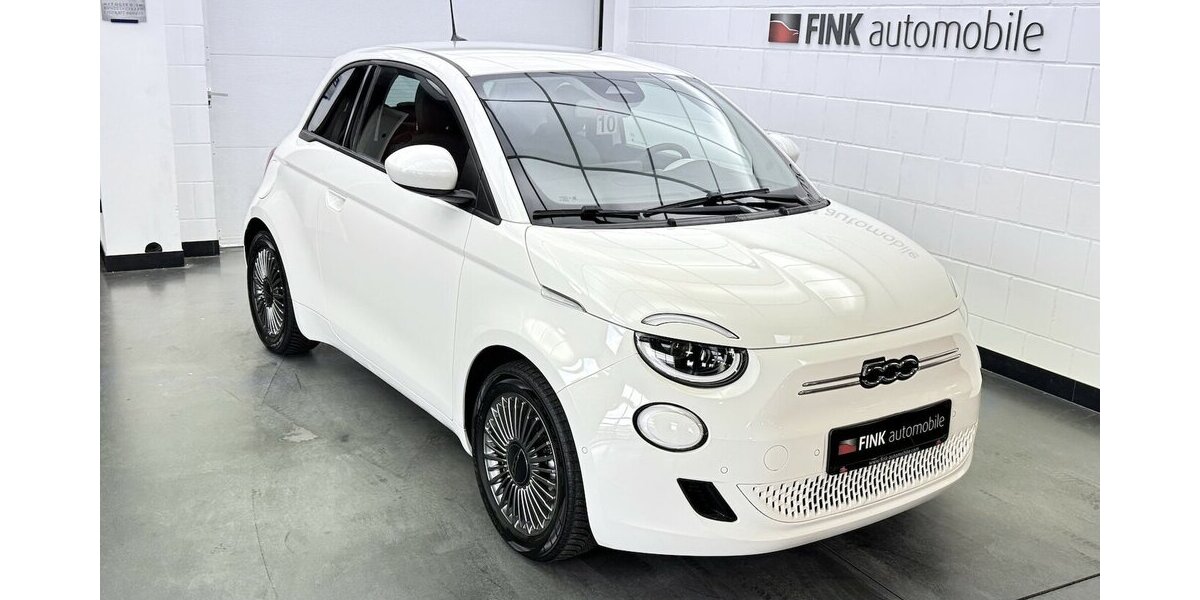 Fiat 500e Icon 1.Hand 42kWh Sitzheizung Kamera 11.300 km 18.770 &euro; Lich 35423