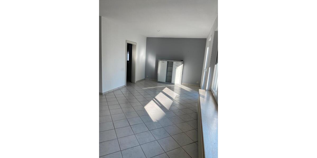 Einfamilienhaus Sinn - 5 Zimmer, 155 m&sup2;, 980&euro; | Angebot:25977479