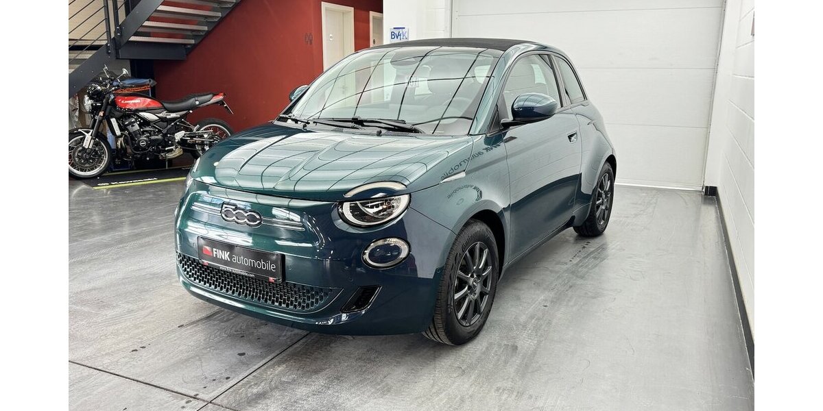 Fiat 500e Cabrio 1.Hand 42kWh Sitzheizung Kamera 15.200 km 21.320 &euro; Lich 35423