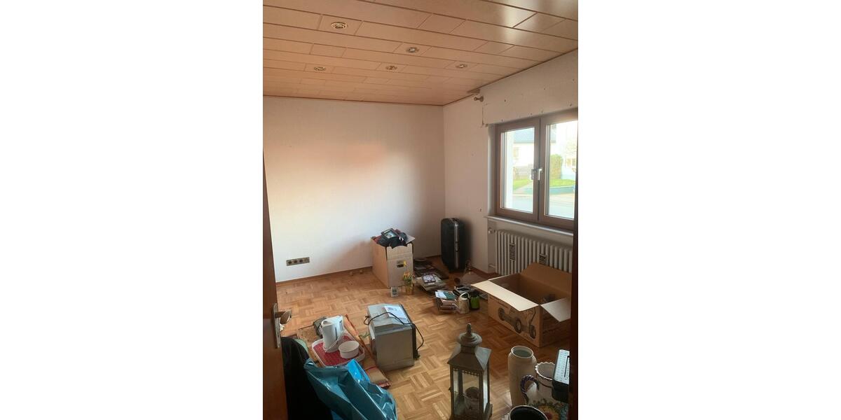 Erdgeschoßwohnung Schöffengrund - 2 Zimmer, 130 m&sup2;, 990&euro; | Angebot:25722425