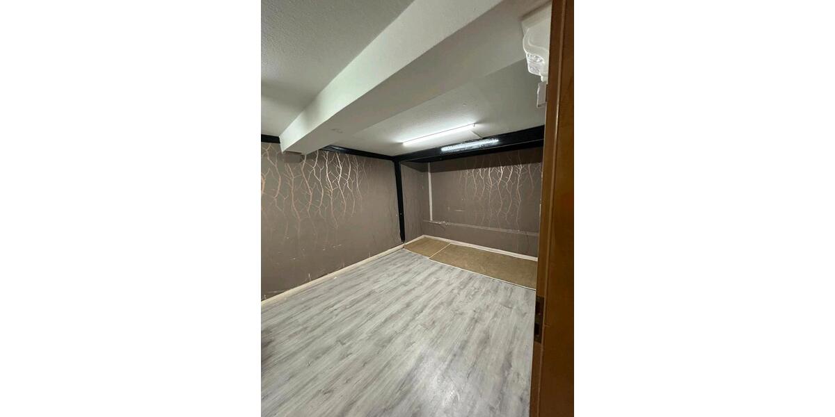 Einfamilienhaus Amöneburg - 7 Zimmer, 130 m&sup2;, 850&euro; | Angebot:26636419