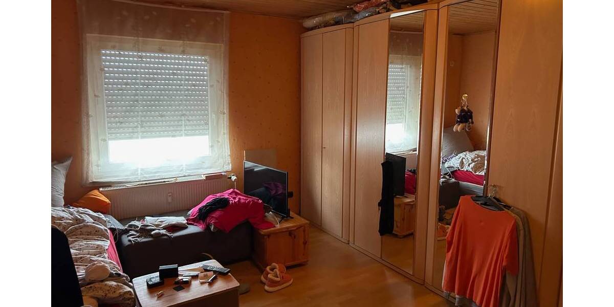 Mehrfamilienhaus, Wohnhaus Wetzlar Dutenhofen - 5 Zimmer, 199 m&sup2;, 260.000&euro; | Angebot:25705331