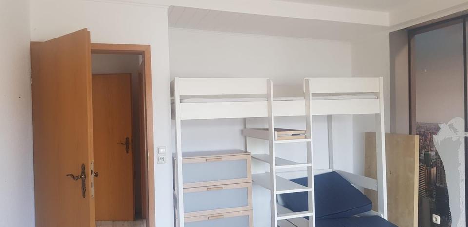 Mehrfamilienhaus, Wohnhaus Reiskirchen - 4.5 Zimmer, 130 m&sup2;, 940&euro; | Angebot:25830241