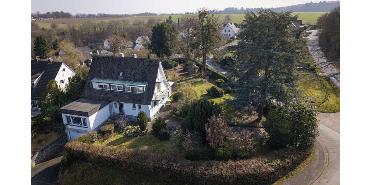 Einfamilienhaus Braunfels - 9 Zimmer, 258 m&sup2;, 595.000&euro; | Angebot:25797067