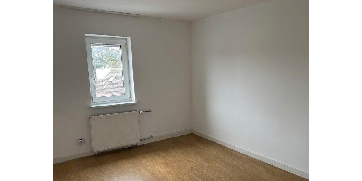 Dachgeschoßwohnung Gießen Wieseck - 4 Zimmer, 105 m&sup2;, 900&euro; | Angebot:26533043