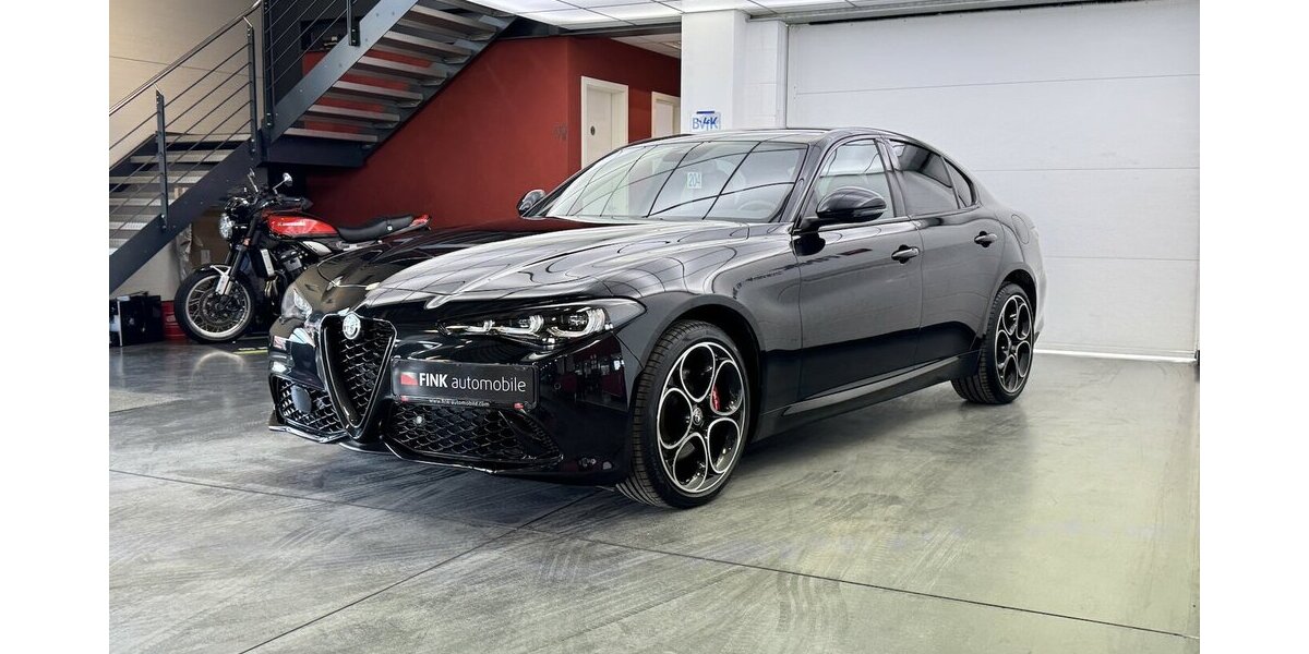 Alfa Romeo Giulia 2.0 Competizione Q4 Turbo CarPlay Kamera 9.970 km 39.920 &euro; Lich 35423