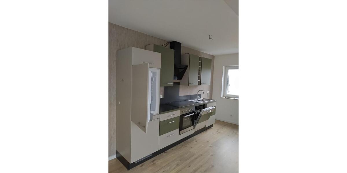 Dachgeschoßwohnung Gießen Allendorf - 3 Zimmer, 100 m&sup2;, 1.200&euro; | Angebot:24940791