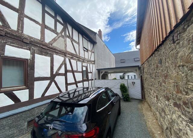 Bauernhaus, Landhaus Schöffengrund Oberwetz - 7 Zimmer, 190 m&sup2;, 189.000&euro; | Angebot:25705329