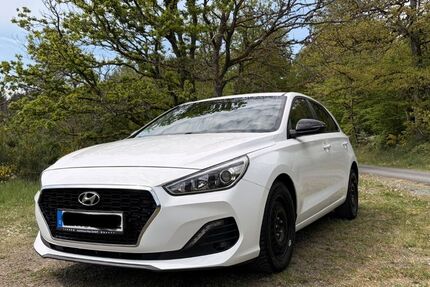 Hyundai i30 61.322 km 15.500 &euro; Mittenaar 35756