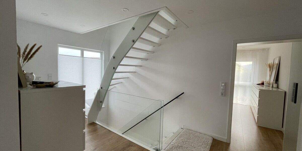 Einfamilienhaus Ehringshausen / Kölschhausen Kölschhausen - 9 Zimmer, 238 m&sup2;, 490.000&euro; | Angebot:25728156