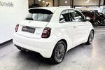 Fiat 500e Icon 42 kWh FULL-LED,Carplay,Kamera 11.300 km 20.350 &euro; Lich 35423