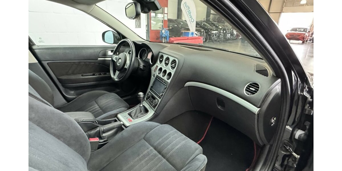 Alfa Romeo 159 1.8 TBi 16V Turismo Navi Radio 140.000 km 4.200 &euro; Lich 35423