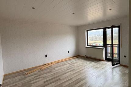 Wohnung Grünberg - 4 Zimmer, 140 m&sup2;, 1.100&euro; | Angebot:25965709