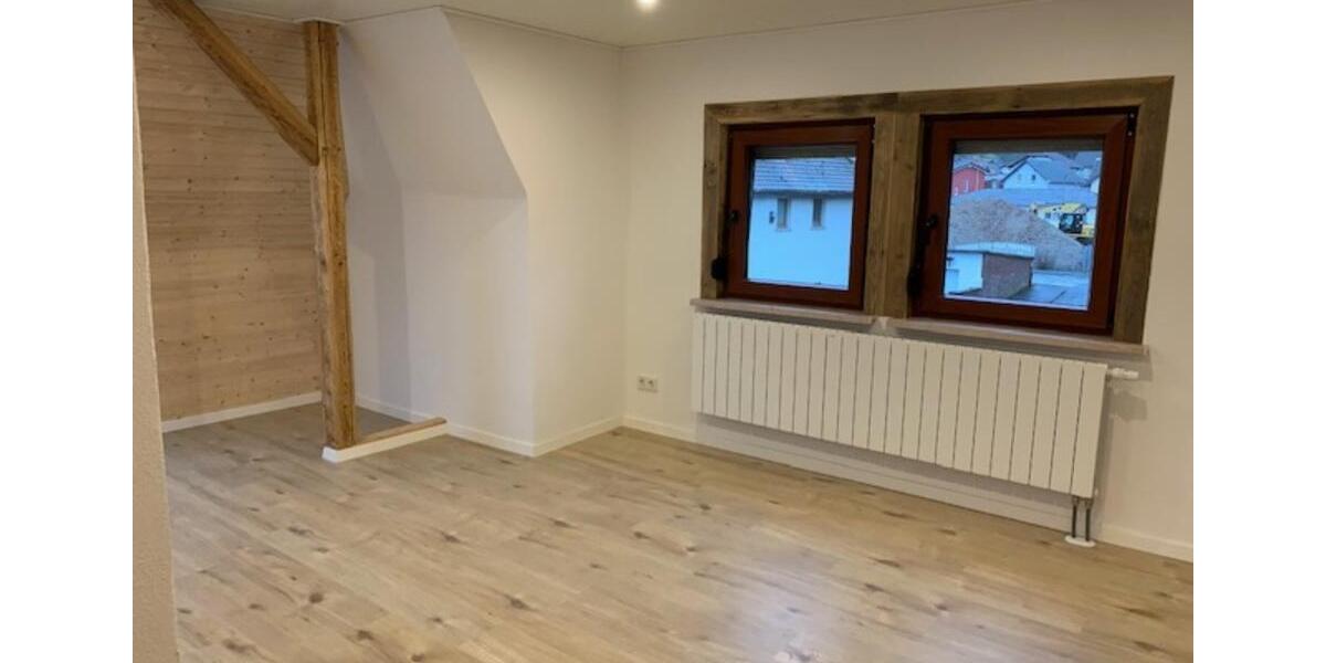 Dachgeschoßwohnung Herborn - 2 Zimmer, 60 m&sup2;, 800&euro; | Angebot:25959572