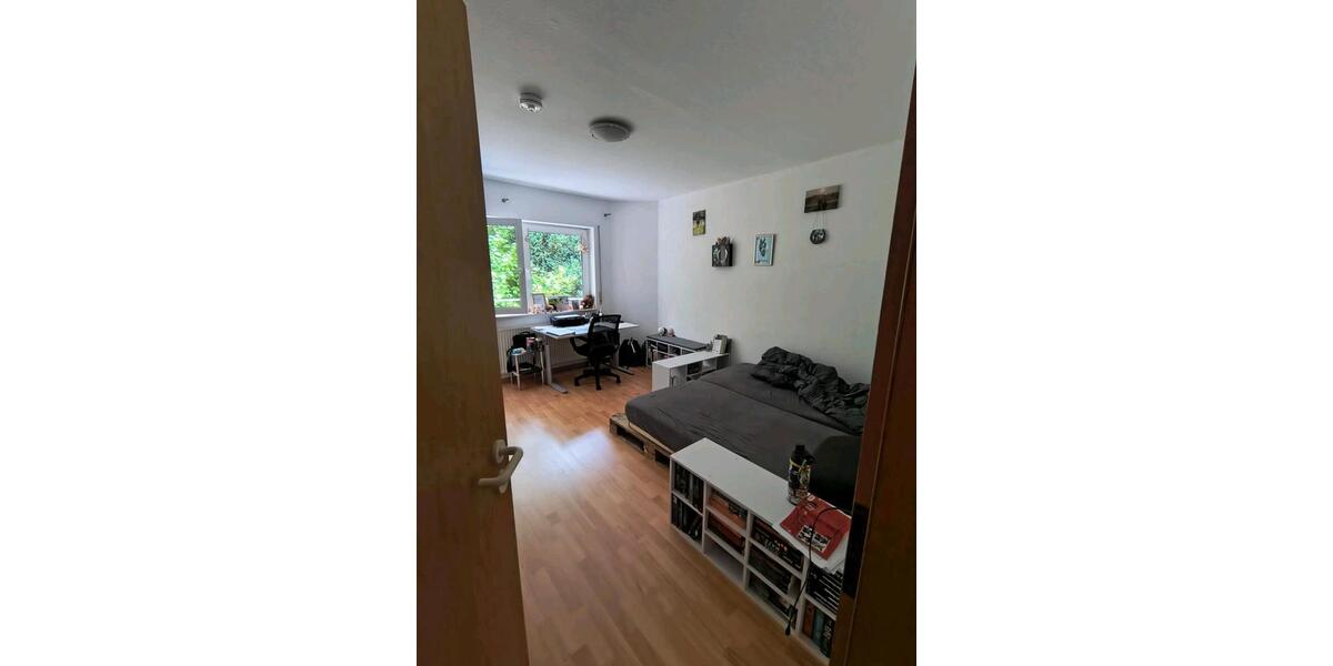 Etagenwohnung Marburg Biegenviertel - 3 Zimmer, 82 m&sup2;, 500&euro; | Angebot:26484174