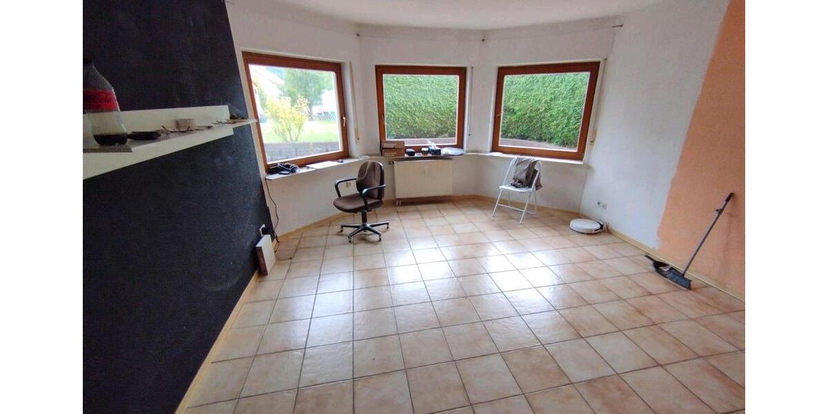 Einfamilienhaus Lohra - 8 Zimmer, 255 m&sup2;, 439.000&euro; | Angebot:26090919