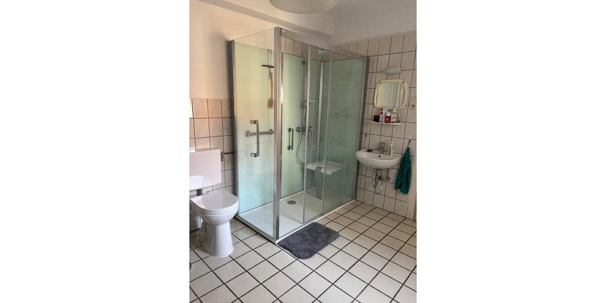 Bauernhaus, Landhaus Ebsdorfergrund - 7 Zimmer, 213 m&sup2;, 390.000&euro; | Angebot:25825407