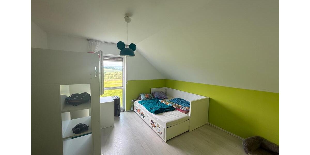 Einfamilienhaus Lohra - 4 Zimmer, 138 m&sup2;, 430.000&euro; | Angebot:27054039