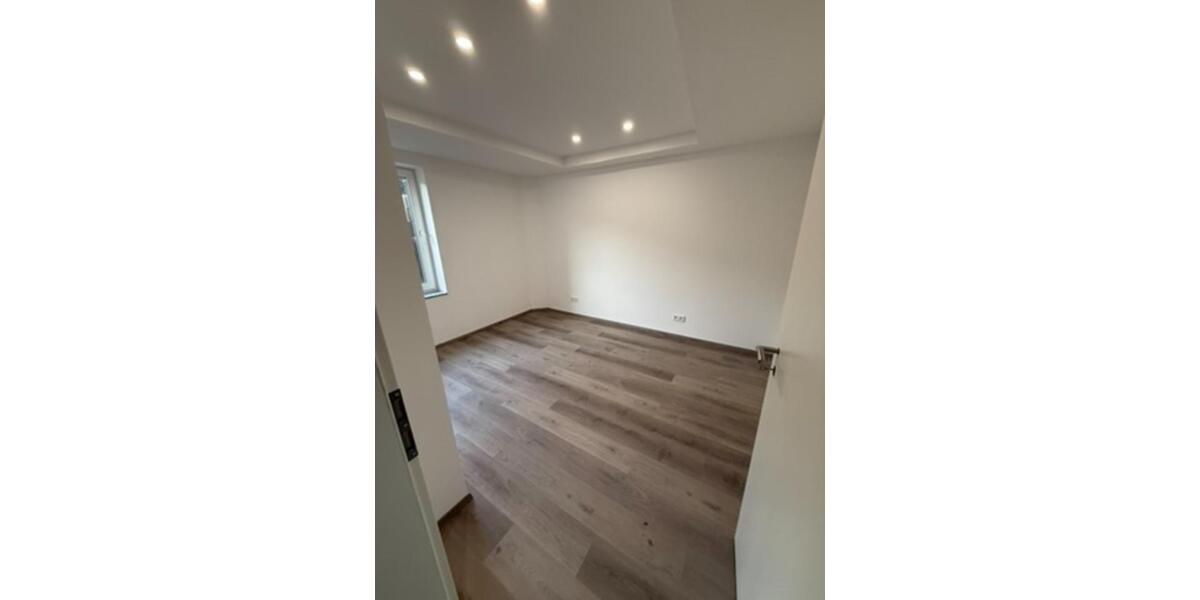 Etagenwohnung Solms - 2 Zimmer, 65 m&sup2;, 700&euro; | Angebot:25947897