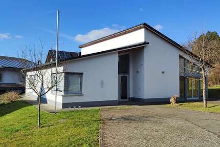 Haus Löhnberg - 3 Zimmer, 140 m&sup2;, 335.000&euro; | Angebot:25472472