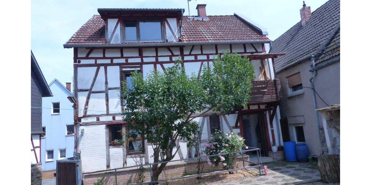 Einfamilienhaus Hüttenberg Volpertshausen - 5 Zimmer, 275.000&euro; | Angebot:25683223