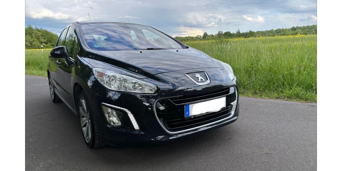 Peugeot 308 63.000 km 6.599 &euro; Gießen 35390