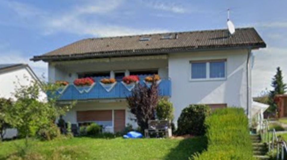 Erdgeschoßwohnung Waldsolms - 3 Zimmer, 120 m&sup2;, 1.050&euro; | Angebot:25752109