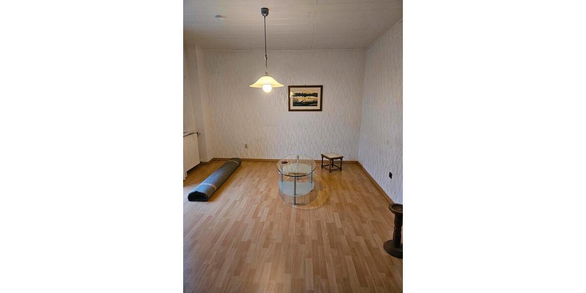Einfamilienhaus Marburg Cappel - 8 Zimmer, 210 m&sup2;, 340.000&euro; | Angebot:26763170