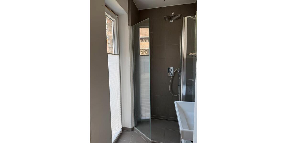 Einfamilienhaus Buseck - 7 Zimmer, 200 m&sup2;, 575.000&euro; | Angebot:25395702