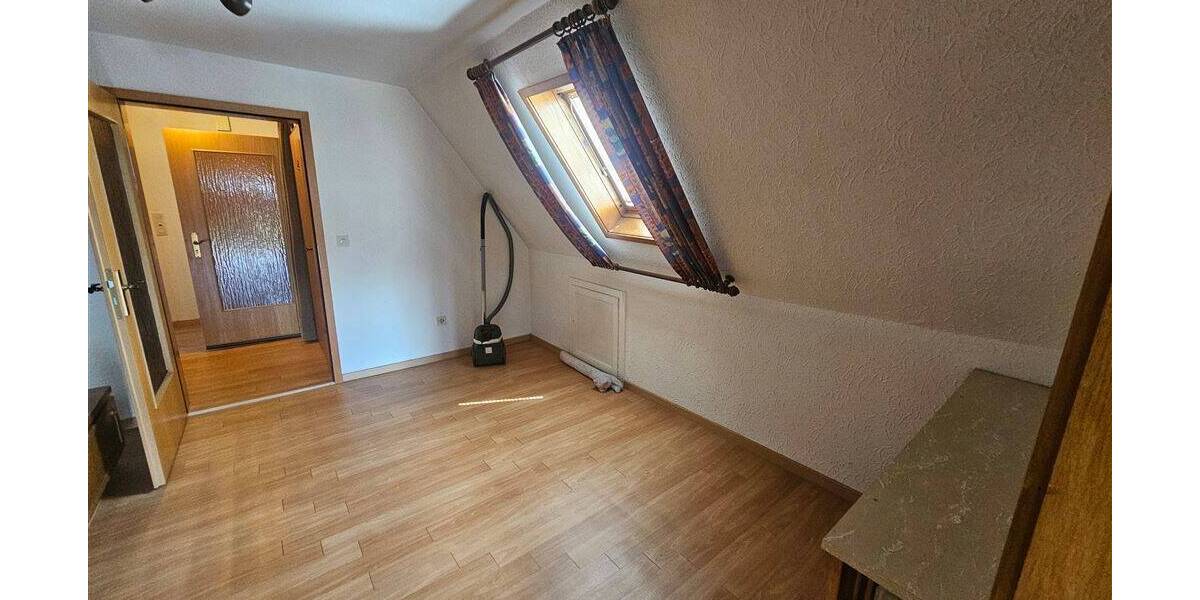 Mehrfamilienhaus, Wohnhaus Bad Endbach - 7 Zimmer, 160 m&sup2;, 269.000&euro; | Angebot:26702901