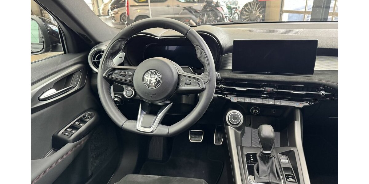 Alfa Romeo Tonale 1.5 VGT Veloce 48 V Hybrid LED 3.300 km 32.330 &euro; Lich 35423